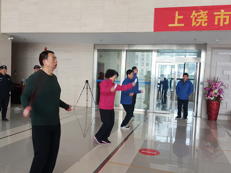 002个人项目:定点跳绳2_副本